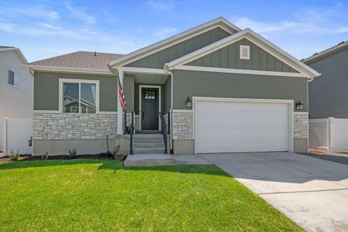 3492 N Delta St, Eagle Mountain, UT, 84005-6384 | Card Image