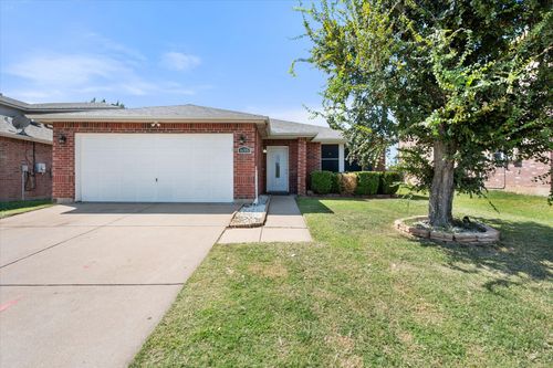635 Almandora Dr, Arlington, TX, 76002-4503 | Card Image