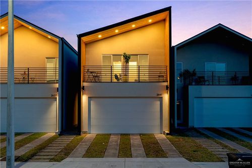 2641 Warbler Ave, McAllen, TX, 78504-7032 | Card Image