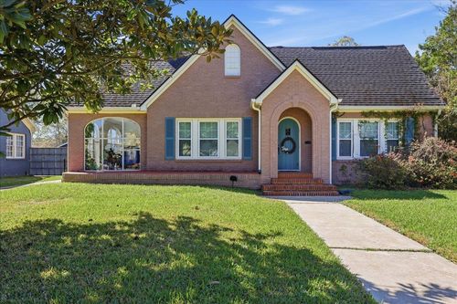 2445 Harrison Ave, Beaumont, TX, 77702-1709 | Card Image