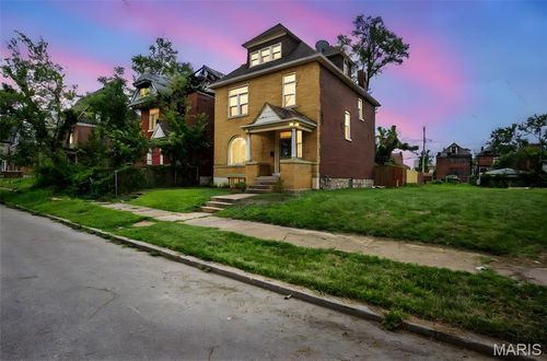 5036 Cabanne Ave, Saint Louis, MO, 63113-1621 | Card Image