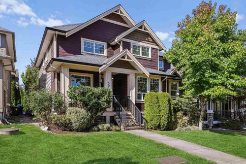 5017 223 St, Langley, BC, V2Y2V4 | Card Image