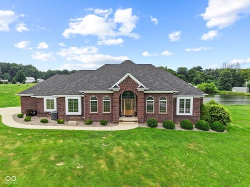 9010 W Koger Ln, Martinsville, IN, 46151-9338 | Card Image
