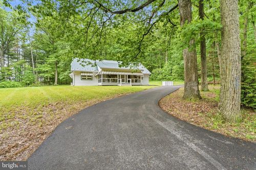 2425 Albert Rill Rd, HAMPSTEAD, MD, 21074-1014 | Card Image