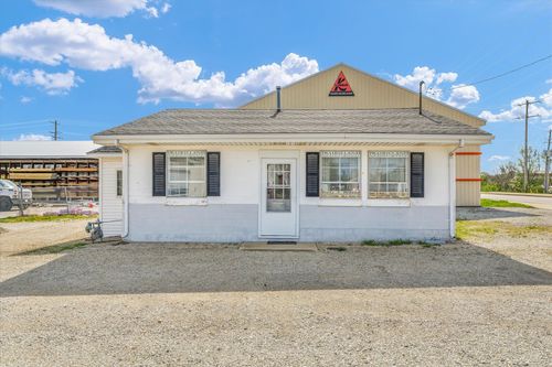 305 N Market St, Paxton, IL, 60957-1125 | Card Image