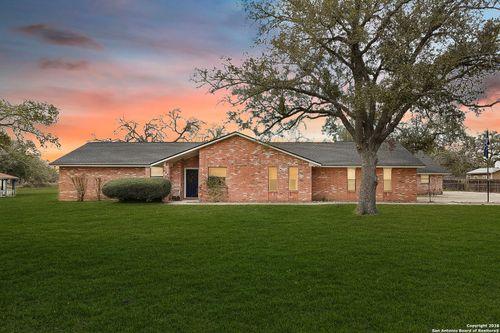 243 Eileen Dr, Pleasanton, TX, 78064-4715 | Card Image