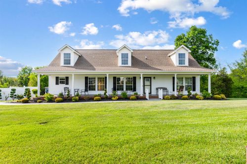 136 Montfair Dr, AMHERST, VA, 24521-2733 | Card Image