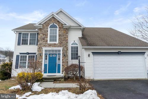 8651 Stottlemyer Rd, WAYNESBORO, PA, 17268-8688 | Card Image