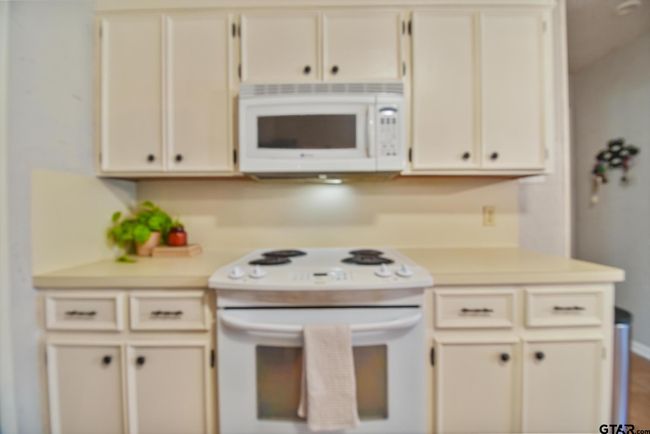 201 Karla Dr, House other with 3 bedrooms, 2 bathrooms and null parking in Whitehouse TX | Image 12