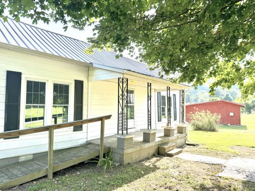 520 Pumpkin Branch Rd, Dixon Springs, TN, 37057-5621 | Card Image