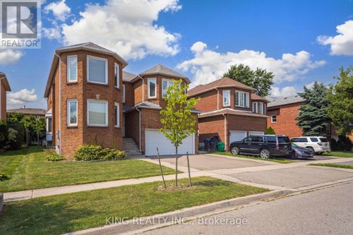 52 Leeward Dr, Brampton, ON, L6S5V8 | Card Image