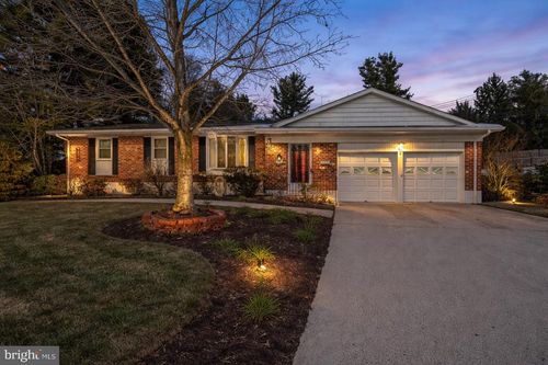 8 Hearn Pl, NEWARK, DE, 19711-2710 | Card Image