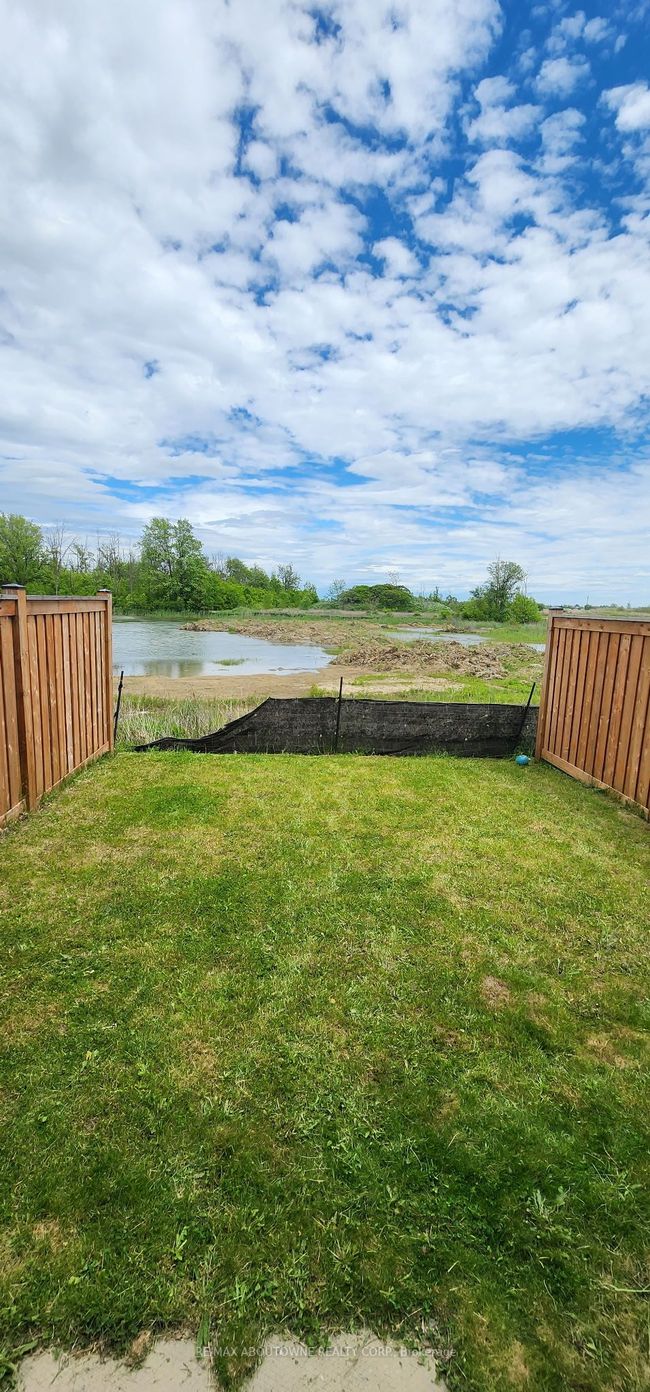 66 Bradbury Rd, House attached with 3 bedrooms, 3 bathrooms and 1 parking in Stoney Creek ON | Image 21