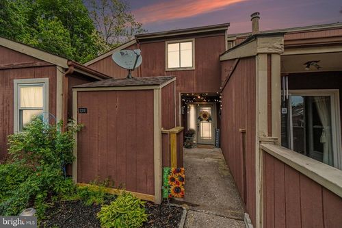232 Brian Dr, ENOLA, PA, 17025-1561 | Card Image