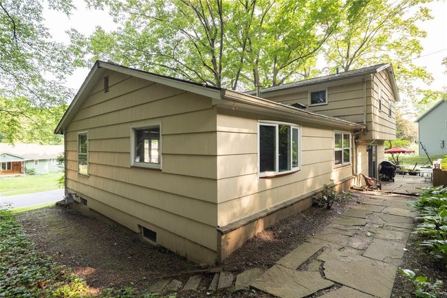 151 Chapel Hill Dr, House other with 4 bedrooms, 3 bathrooms and null parking in Irondequoit NY | Image 32