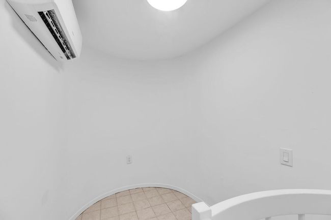 Stairway Loft/Office/Storage | Image 40