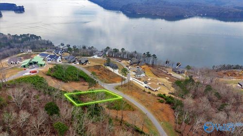 77 Fall Creek Dr, Guntersville, AL, 35976 | Card Image