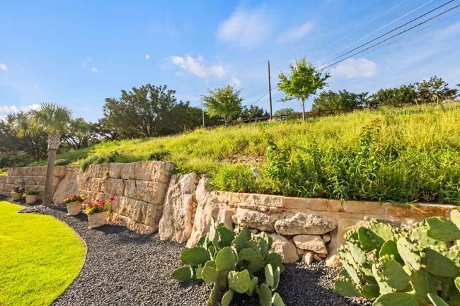 1300 Sparrow Ln, House other with 5 bedrooms, 6 bathrooms and null parking in Austin TX | Image 25