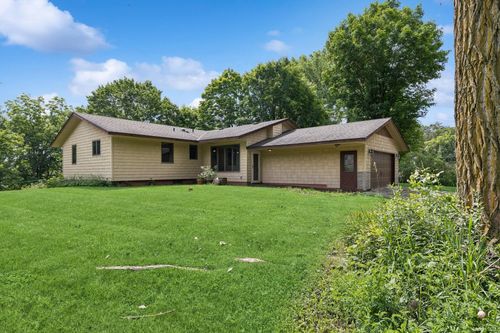 1640 95th St Se, Delano, MN, 55328-8208 | Card Image
