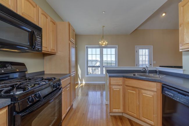 16 - 16 S Parrish Dr, Condo with 2 bedrooms, 3 bathrooms and null parking in Londonderry NH | Image 17
