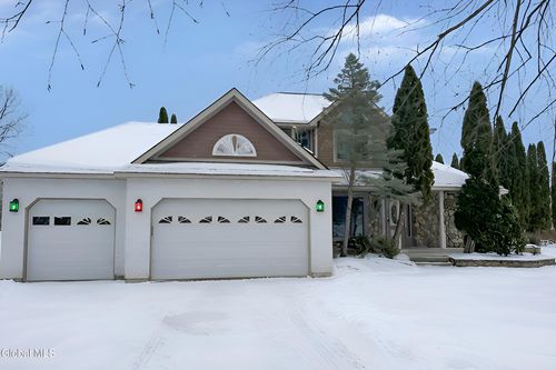 105 Ulrich Dr, Rotterdam Jct, NY, 12150-9763 | Card Image