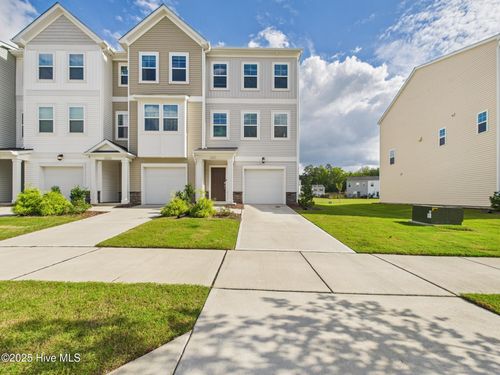 2709 Chert Ln, Raleigh, NC, 27610-7189 | Card Image
