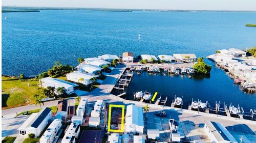 15 Basin St, Palmetto, FL, 34221-3482 | Card Image