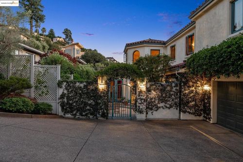 29 Live Oak Rd, Berkeley, CA, 94705-1645 | Card Image