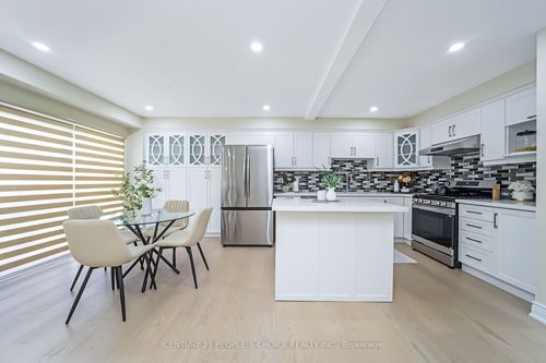 26 Chestermere Cres, Brampton, ON, L7A2E8 | Card Image