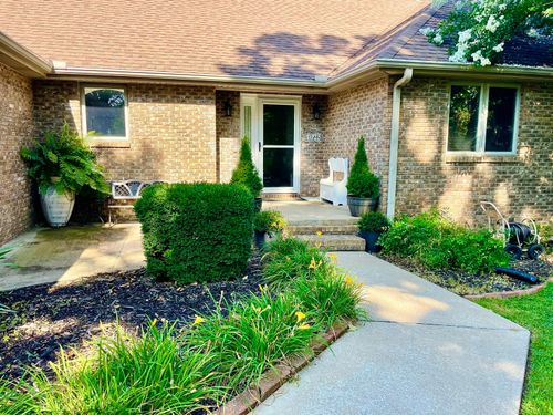 4025 Deer Ridge St, Neosho, MO, 64850-2900 | Card Image