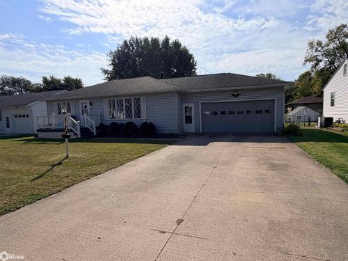 102 E Madison Ave, Fairfield, IA, 52556-3459 | Card Image