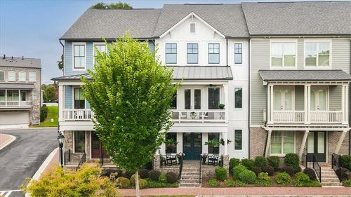 815 Maplewood Dr, Roswell, GA, 30075-8805 | Card Image