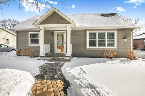 901 17th St Sw, Willmar, MN, 56201-2837 | Card Image