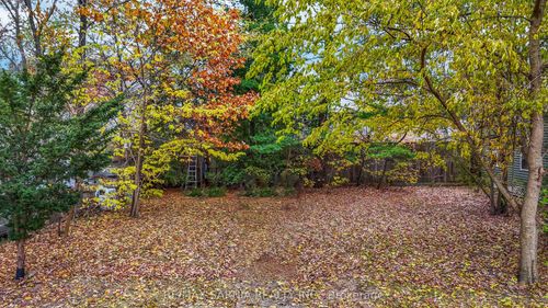 1556 Marjories Way, Sarnia, ON, N7V3S9 | Card Image