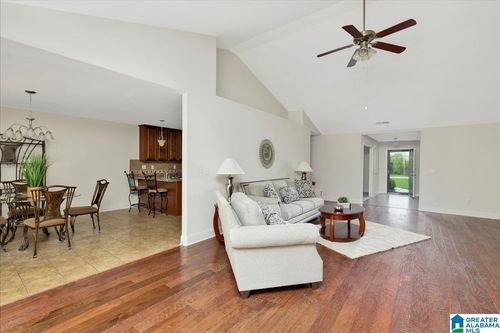 1157 Silver Creek Ln, ALABASTER, AL, 35007-7558 | Card Image