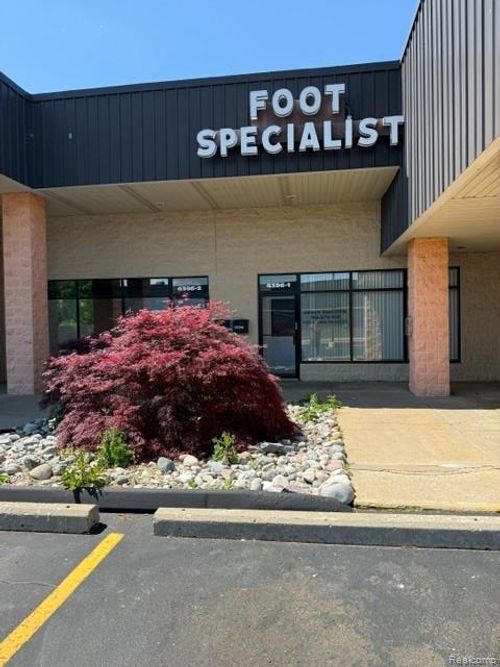 1-4396 Dixie Hwy, Waterford Charter Township, MI, 48329 | Card Image