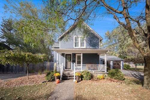 111 Dewey St, Chelsea, MI, 48118-1001 | Card Image