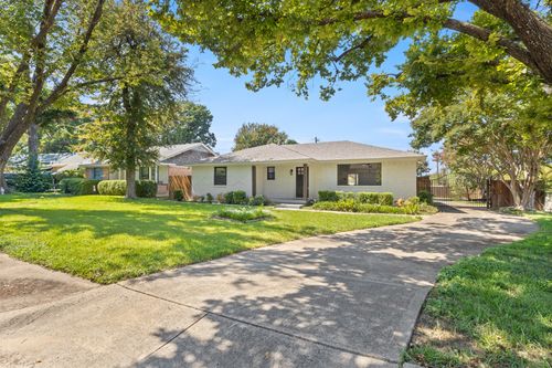 2305 Fenestra Dr, Dallas, TX, 75228-5335 | Card Image