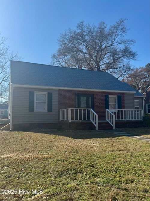 403 Brentwood Ave, Jacksonville, NC, 28540-5407 | Card Image