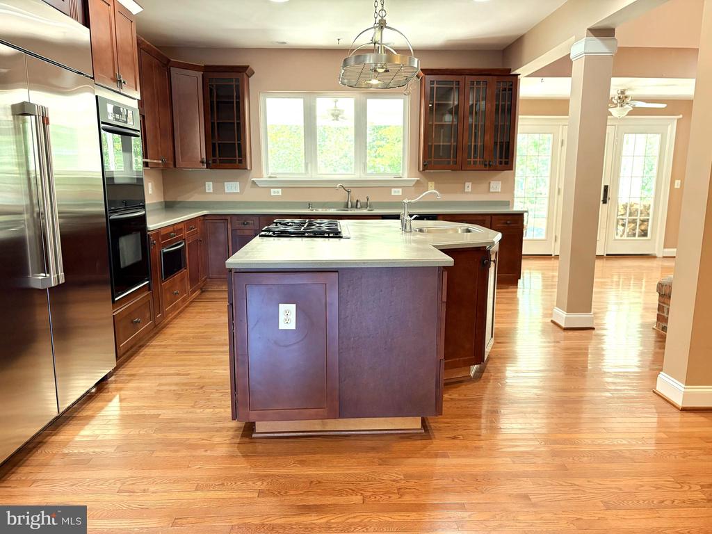 Residential in KING GEORGE 4