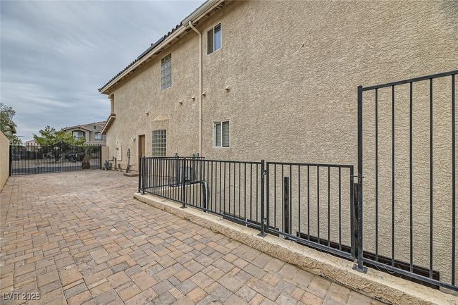 11143 Pentland Downs St, House other with 5 bedrooms, 4 bathrooms and null parking in Las Vegas NV | Image 49