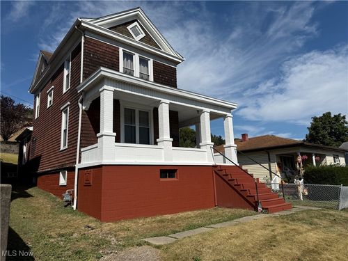 1105 N 6th St, Martins Ferry, OH, 43935-1880 | Card Image