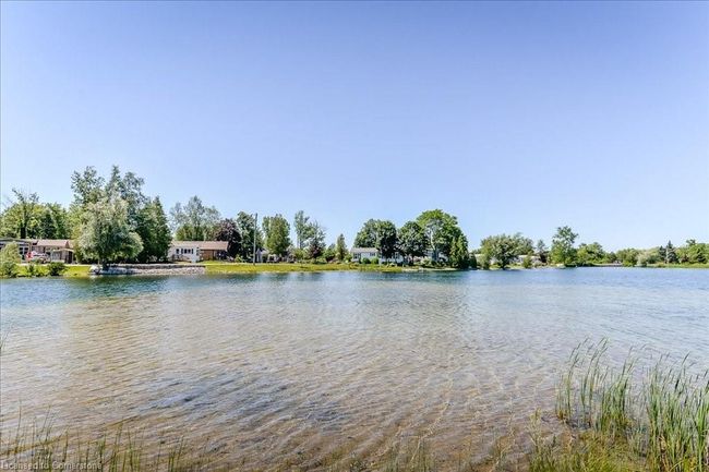 3 Trillium Beach Dr, House other with 2 bedrooms, 2 bathrooms and 3 parking in Puslinch ON | Image 36