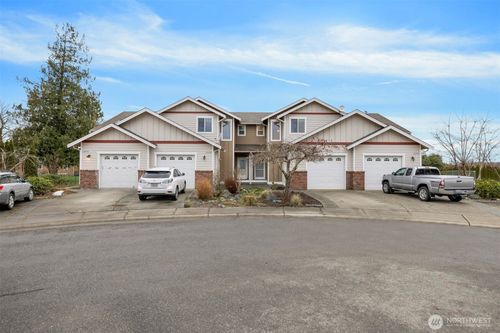 c-107 Thendara Park Dr, Everson, WA, 98247-9129 | Card Image