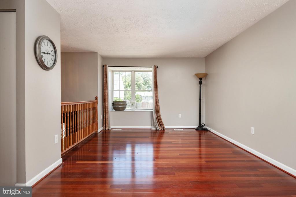 Residential in GLEN BURNIE 3