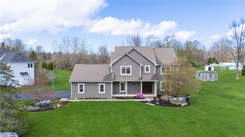 2 Dangelo Dr, Webster, NY, 14580-8531 | Card Image