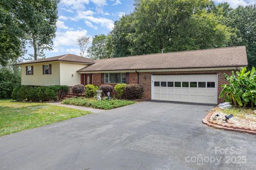 9825 Hagers Rd, Huntersville, NC, 28078-9465 | Card Image