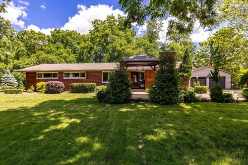 1001 Cedar Dr, Oxford, OH, 45056-2416 | Card Image