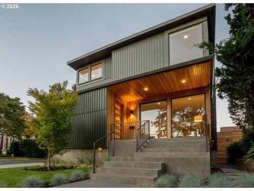 3122 Ne 44th Ave, Portland, OR, 97213-1135 | Card Image