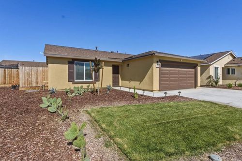 395 Yandris Court, Los Banos, CA, 93635 | Card Image